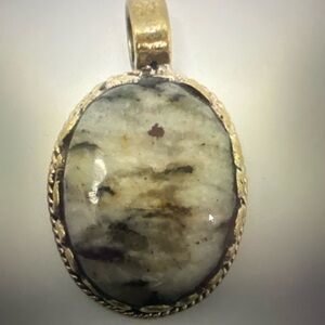 Tibetan silver & orca agate pendant